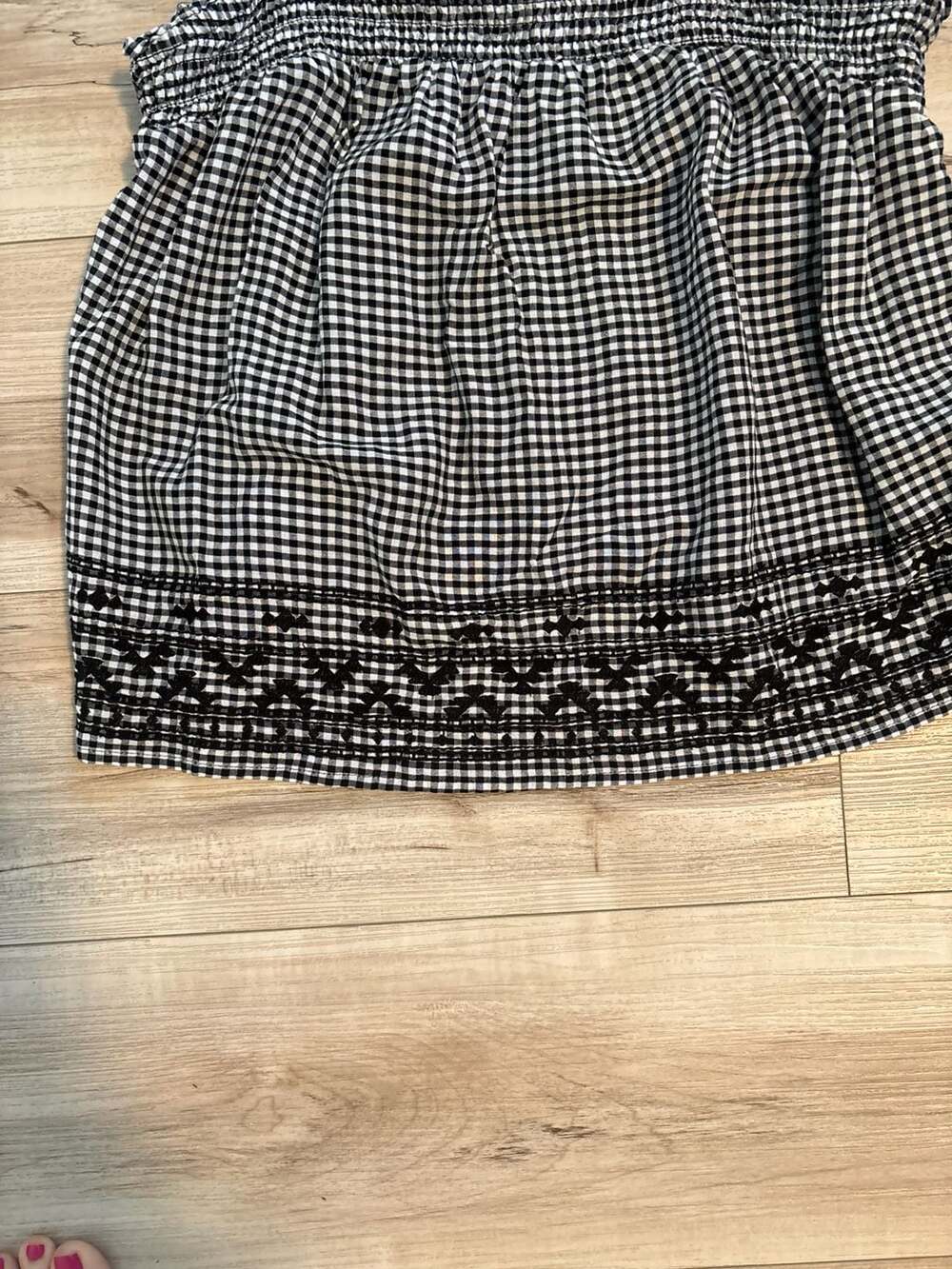 Old Navy Gingham Tie-Shoulder Smocked Embroidered Top, Size S - Picture 4 of 5